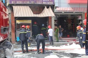 TP Hồ Chí Minh: Cháy quán cơm ở quận 1, nhiều người hoảng sợ