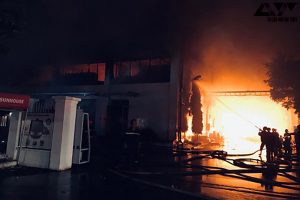 Hồ Chí Minh: Cháy đỏ trời trong Khu công nghiệp Tân Tạo